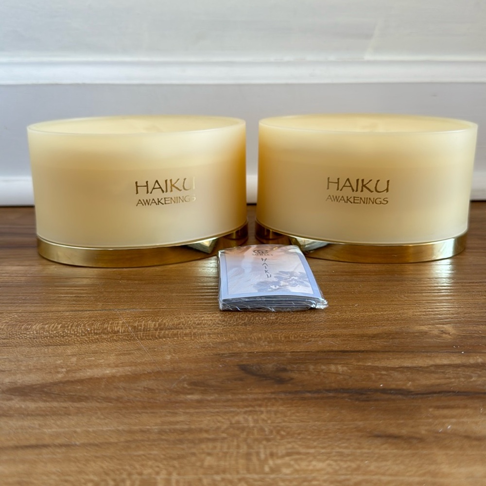 NEW Vintage Haiku Awakenings Shimmer Dusting Powder